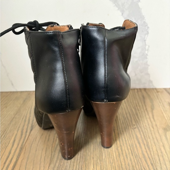 Charlotte Russe Black Quilted Faux Leather Boot Heels Booties Size 8 - Picture 7 of 12